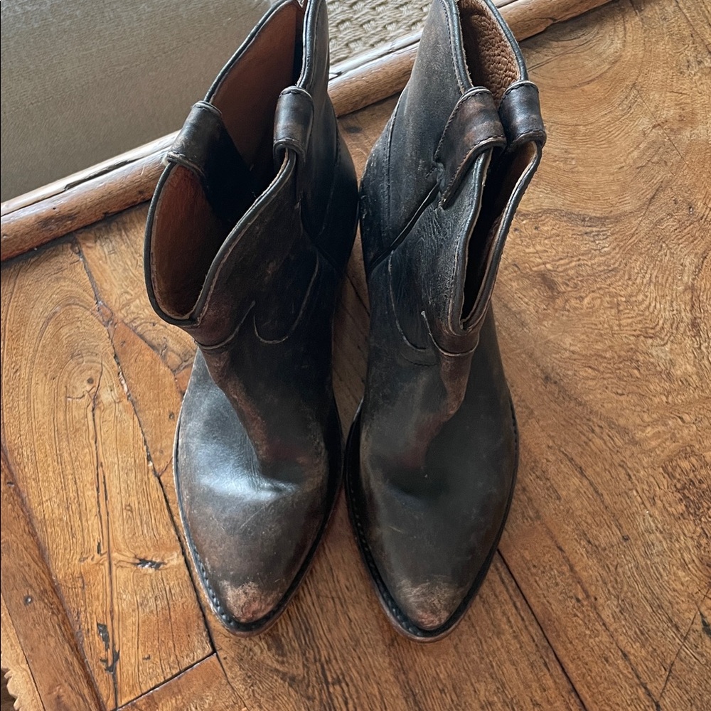 Frye Billy Short Booties - Brown